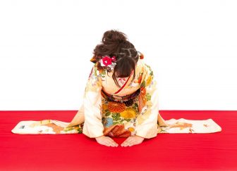 ド迫力 近江神宮かるた大会 お正月のかるたクイーンとは Growing